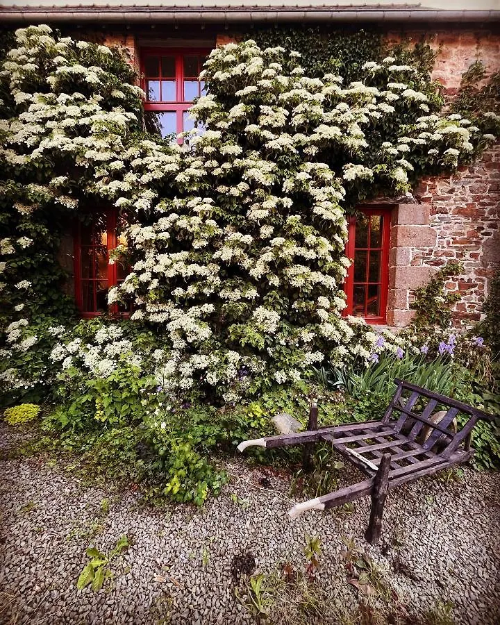 Guest house Domaine Du Tertre Ychot Hotel Dol-de-Bretagne